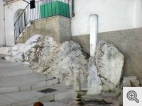 Vecchia abitazione costruita sulla roccia a S. Marco in Lamis