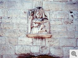 Barletta, chiesa di San Giacomo, facciata, San Giacomo. Da Rosanna Bianco